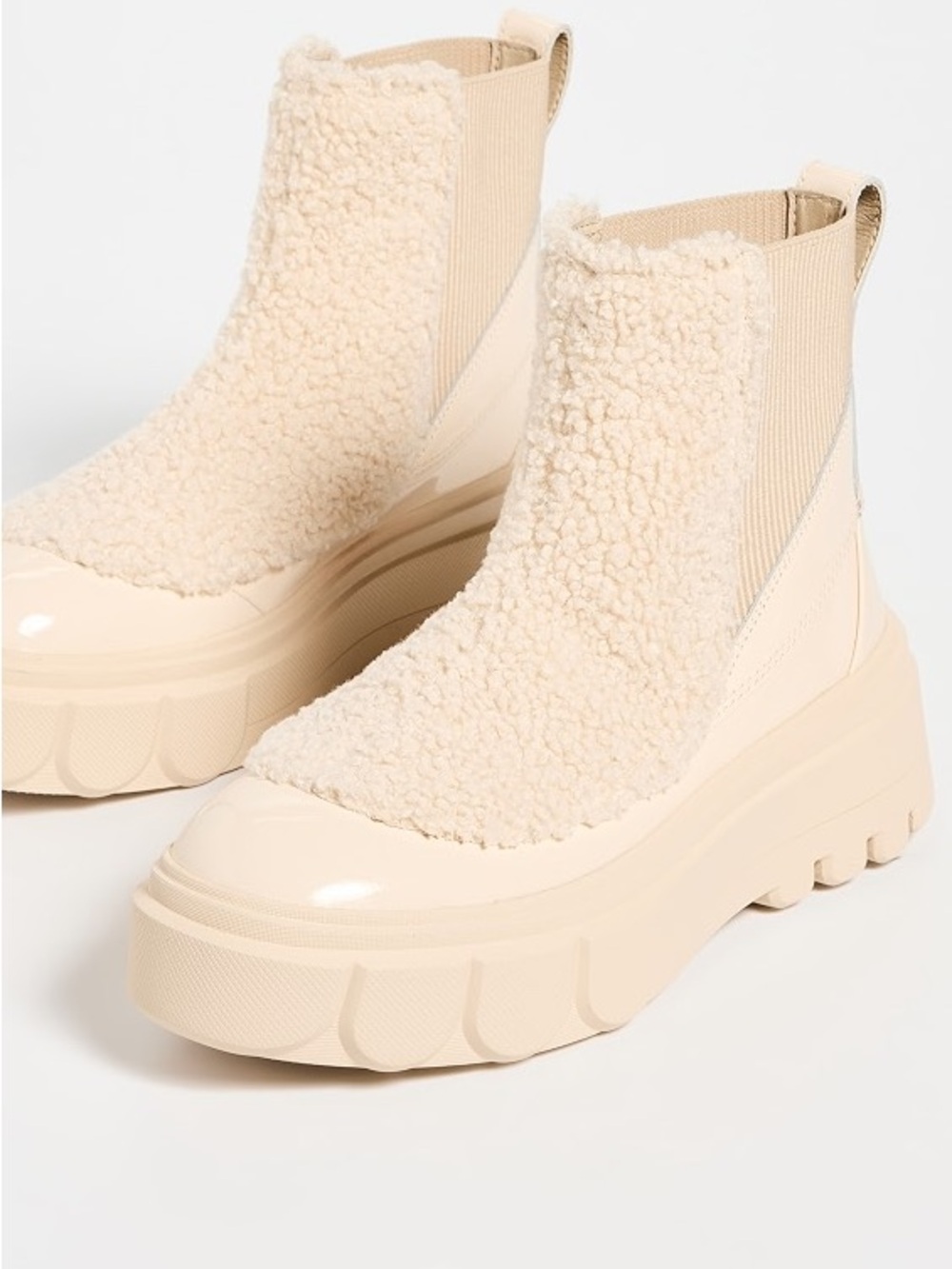 Sorel Caribou X Cozy Chelsea Boots
Size 11 New